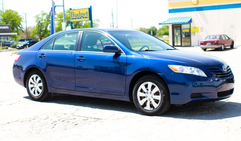 Toyota Camry LE 2009 full