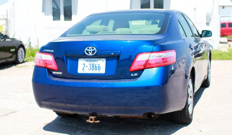 Toyota Camry LE 2009 full