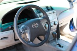 Toyota Camry LE 2009 full