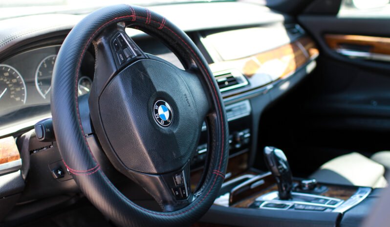 BMW 750 Li full