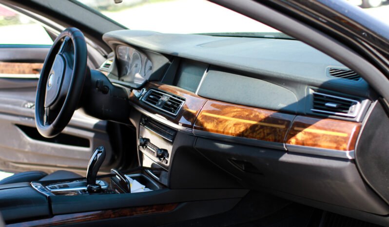 BMW 750 Li full