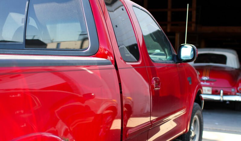 Ford F-150 2000 full