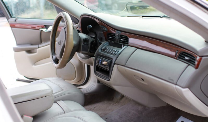 Cadillac DeVille 2001 full