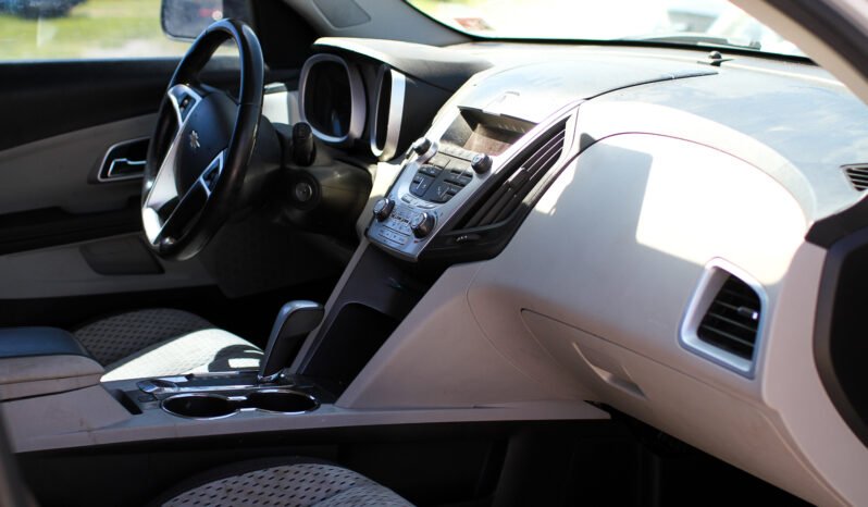 Chevrolet Equinox LS 2011 full