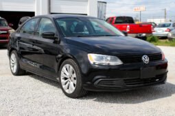 Volkswagen Jetta 2011 full