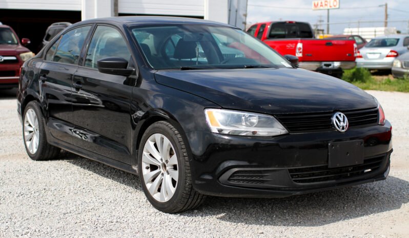 Volkswagen Jetta 2011 full