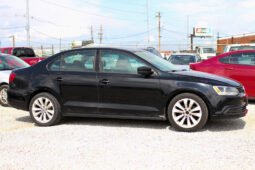 Volkswagen Jetta 2011 full