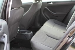 Volkswagen Jetta 2011 full