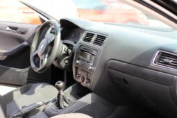 Volkswagen Jetta 2011 full