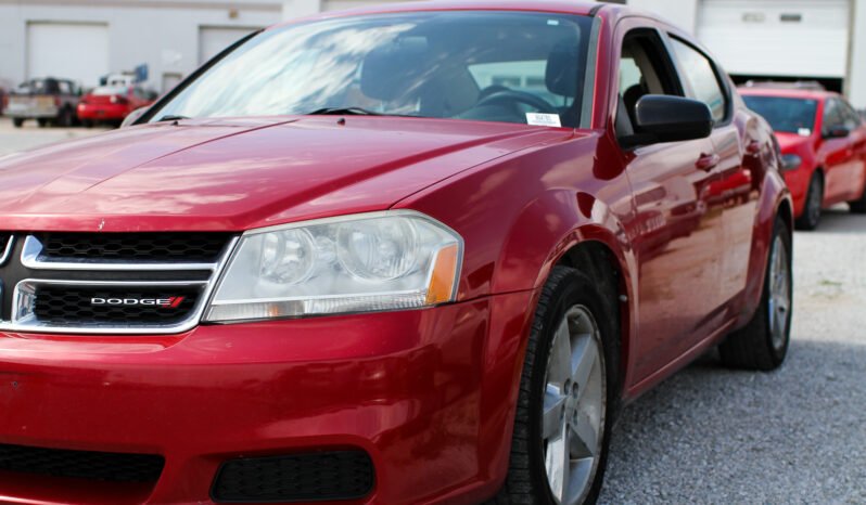 Dodge Avenger SE 2013 full