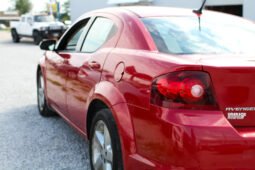 Dodge Avenger SE 2013 full
