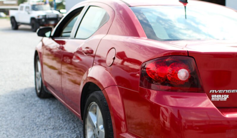 Dodge Avenger SE 2013 full