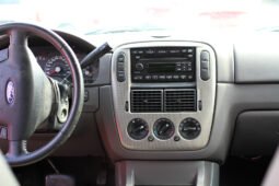 Ford Explorer XLT 2005 full