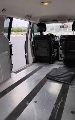 2012 Dodge Caravan Cargo Minivan 4D full